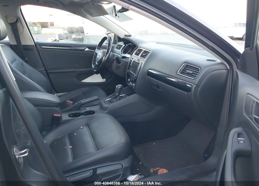 2016 VOLKSWAGEN JETTA 1.8T SEL VIN: 3VWL07AJ3GM260040