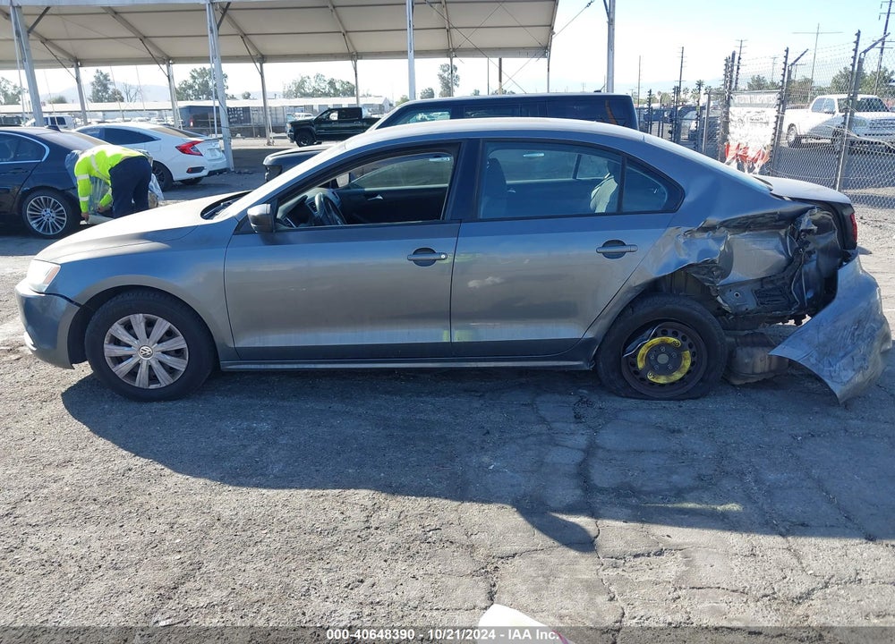 2013 VOLKSWAGEN JETTA 2.0L BASE/2.0L S VIN: 3VW2K7AJ5DM450181