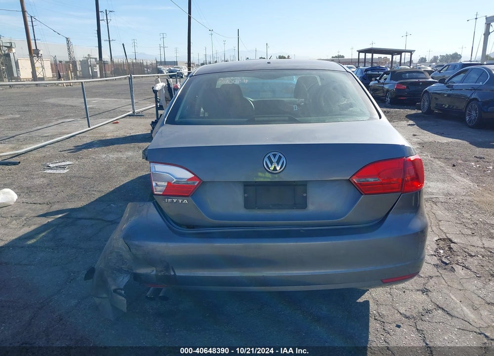2013 VOLKSWAGEN JETTA 2.0L BASE/2.0L S VIN: 3VW2K7AJ5DM450181