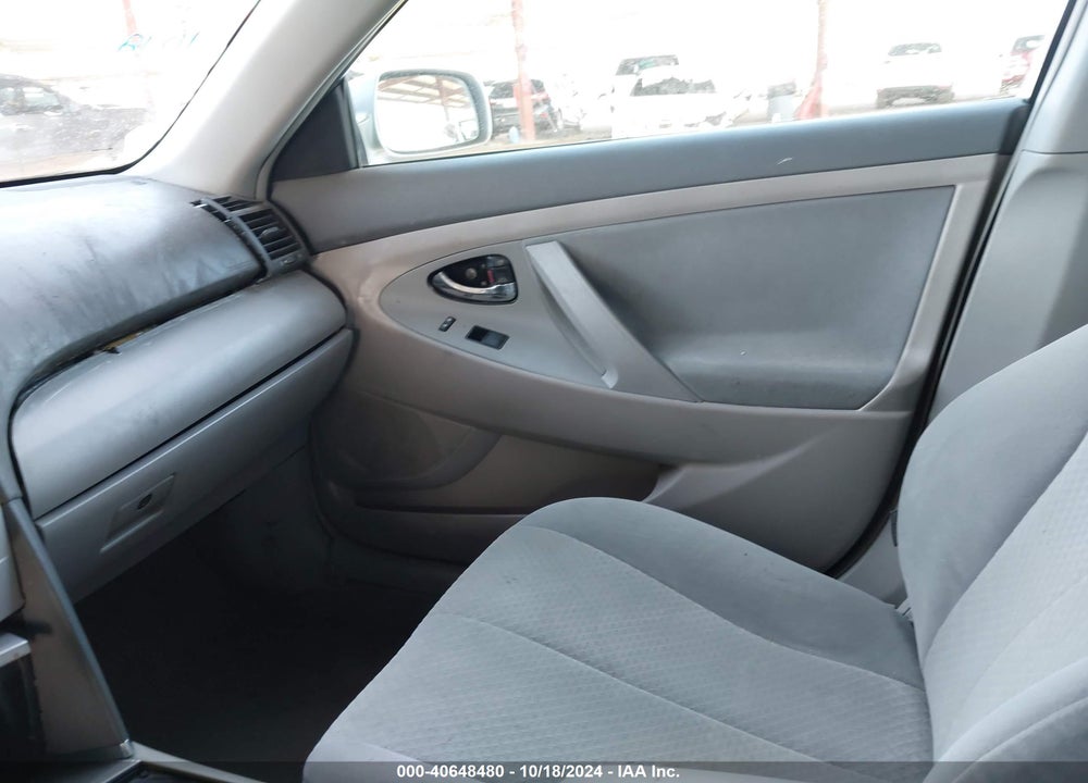 2009 TOYOTA CAMRY LE VIN: 4T1BE46K69U858925