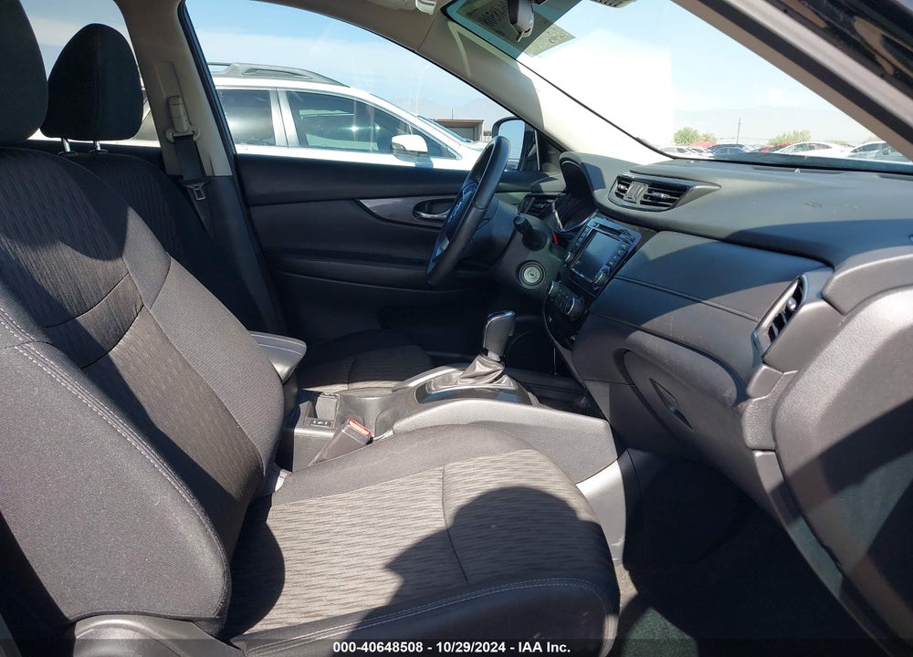 2019 NISSAN ROGUE S VIN: 5N1AT2MT3KC770511