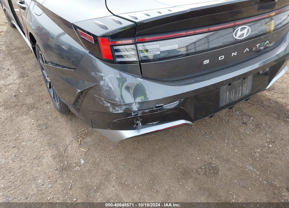 2024 HYUNDAI SONATA SEL VIN: KMHL64JA1RA388529