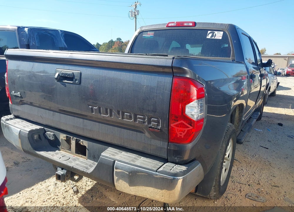 2017 TOYOTA TUNDRA SR5 5.7L V8 VIN: 5TFDW5F10HX657705