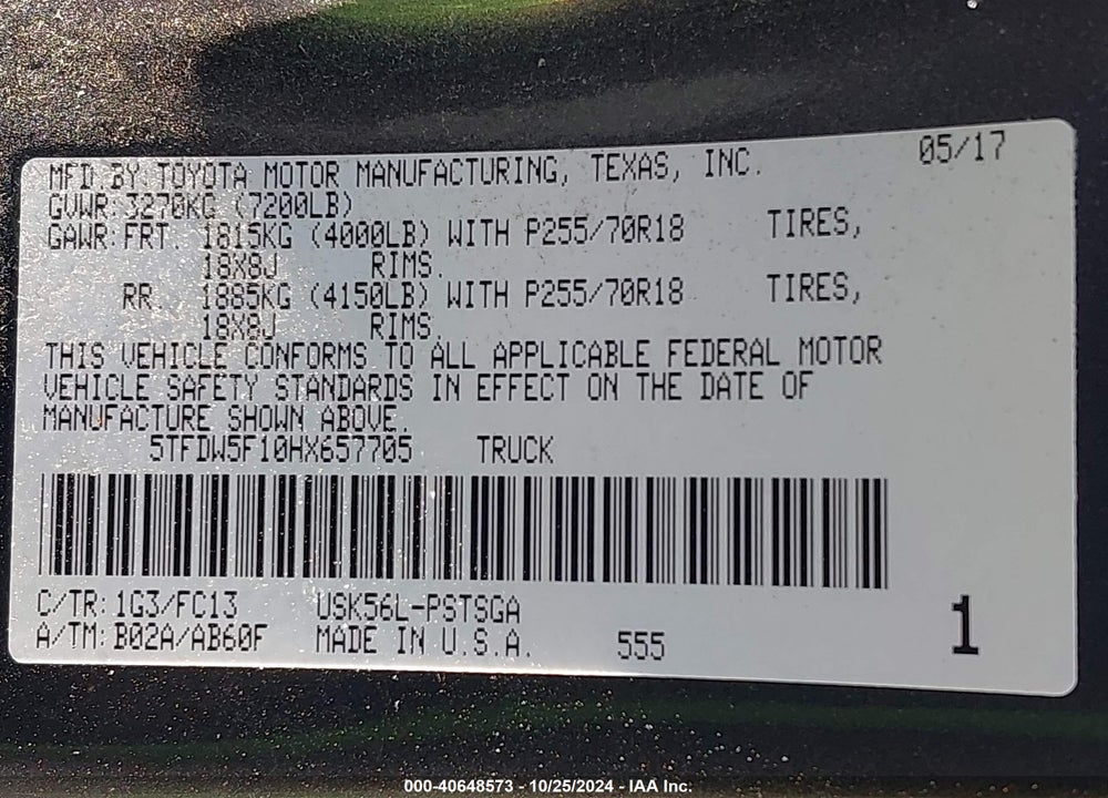 2017 TOYOTA TUNDRA SR5 5.7L V8 VIN: 5TFDW5F10HX657705