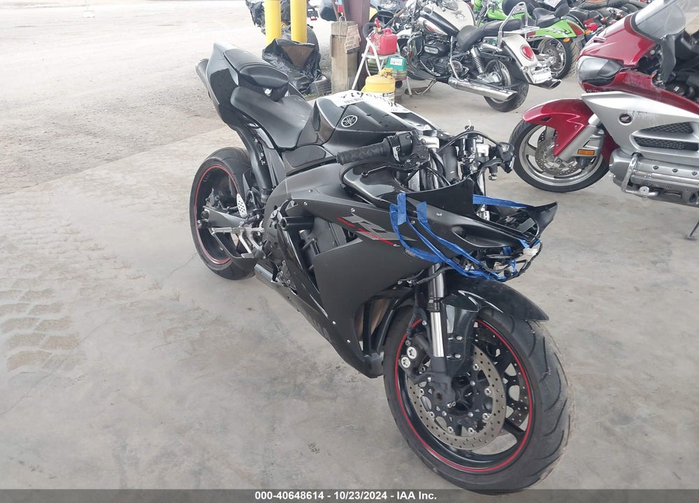 2005 YAMAHA YZFR1 VIN: JYARN13E55A009053