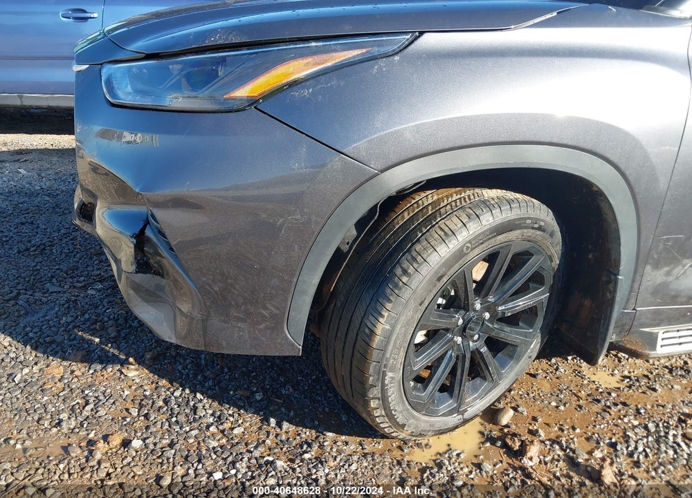 2022 TOYOTA HIGHLANDER XLE VIN: 5TDGZRBH4NS574584