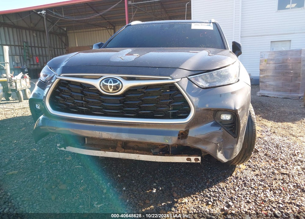 2022 TOYOTA HIGHLANDER XLE VIN: 5TDGZRBH4NS574584