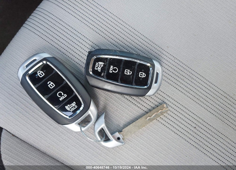 2024 HYUNDAI VENUE SEL VIN: KMHRC8A35RU294597