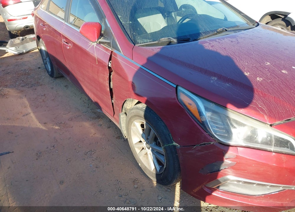 2015 HYUNDAI SONATA SE VIN: 5NPE24AF7FH176565