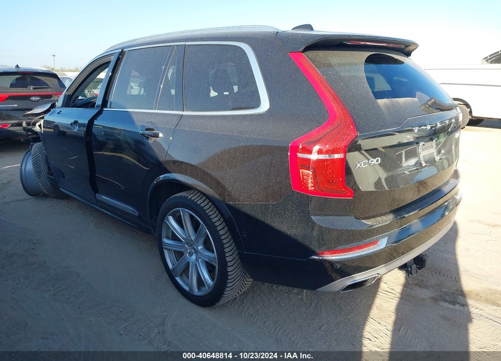 2017 VOLVO XC90 T6 INSCRIPTION VIN: YV4A22PL8H1185105