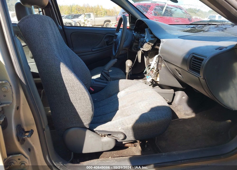 2003 CHEVROLET CAVALIER VIN: 1G1JC52F537208583