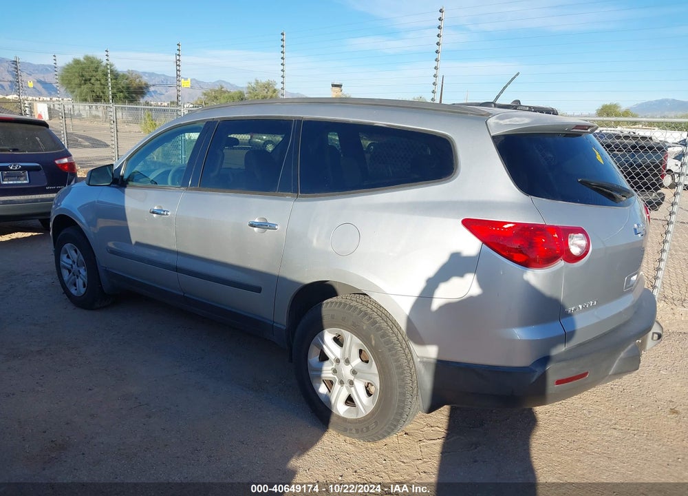 2009 CHEVROLET TRAVERSE LS VIN: 1GNER13D19S112587