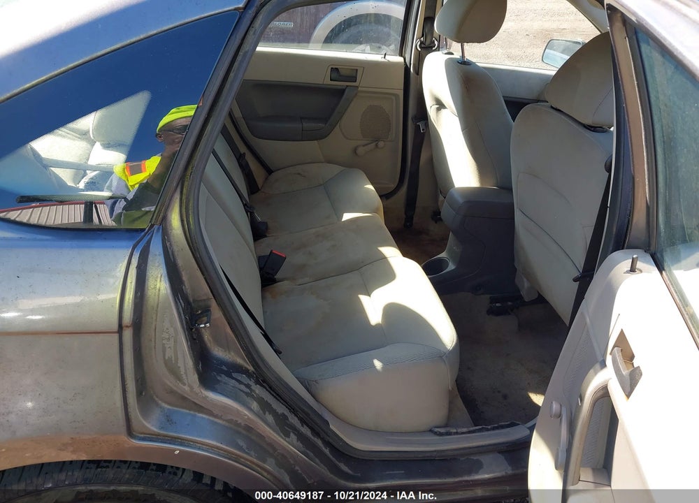 2011 FORD FOCUS S VIN: 1FAHP3EN7BW174240