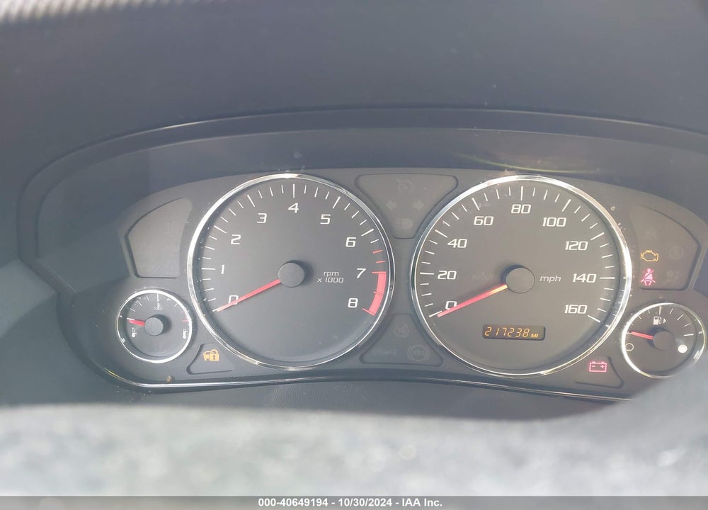 2005 CADILLAC SRX V6 VIN: 1GYEE637850233175