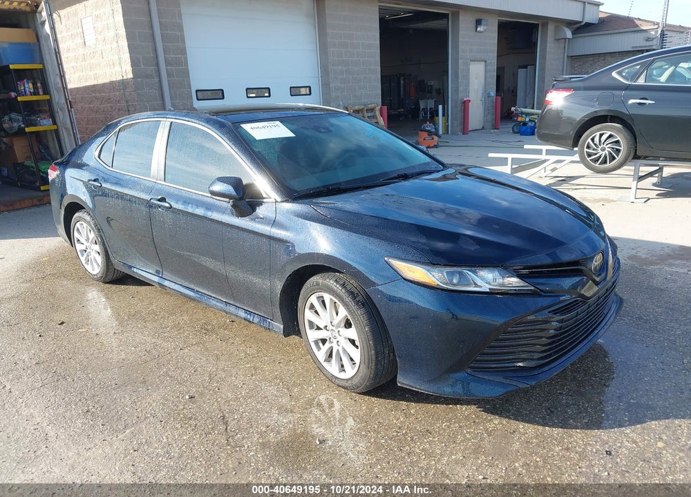 2020 TOYOTA CAMRY LE VIN: 4T1C11AK1LU954412
