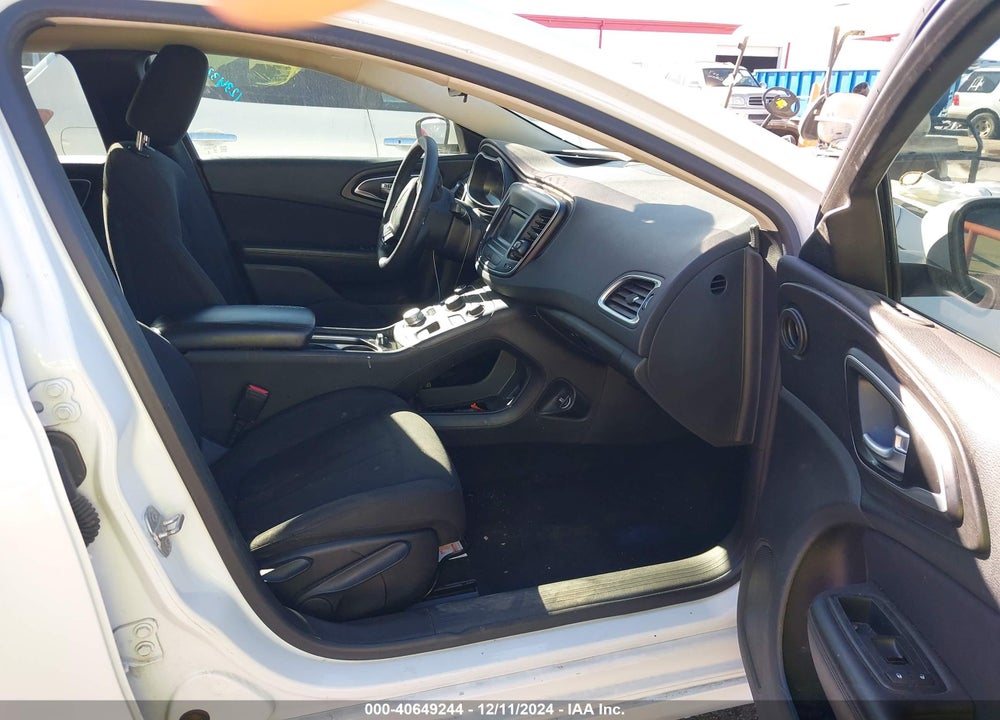 2016 CHRYSLER 200 LIMITED VIN: 1C3CCCAB5GN133196