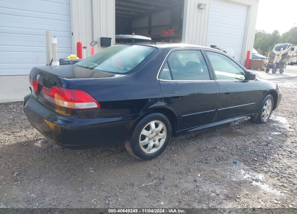 2001 HONDA ACCORD 2.3 EX VIN: JHMCG56631C009050