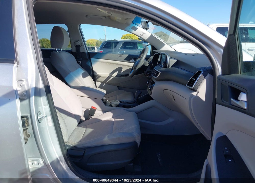 2019 HYUNDAI TUCSON SE VIN: KM8J2CA40KU920137