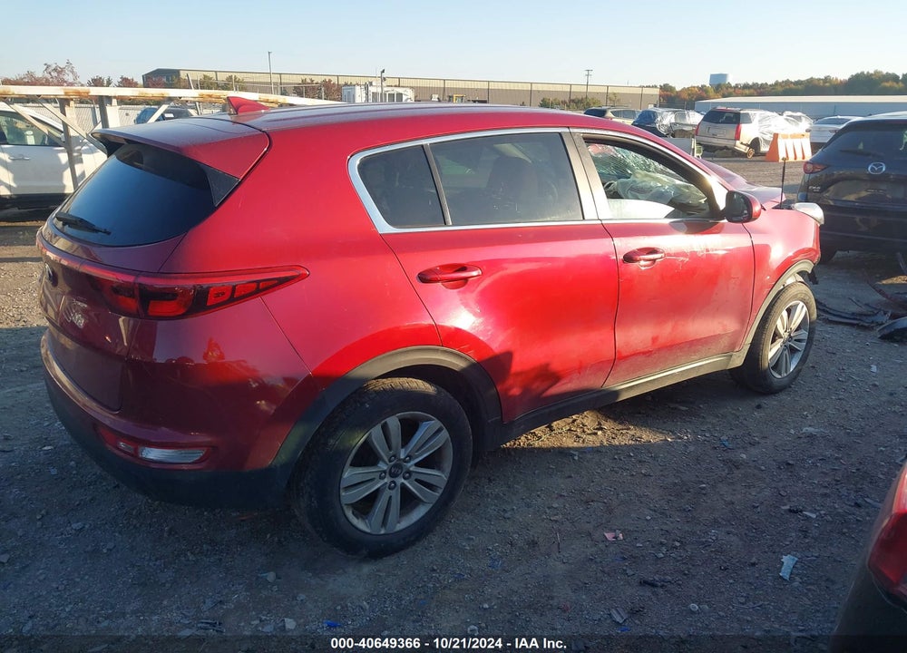 2018 KIA SPORTAGE LX VIN: KNDPMCAC2J7401961