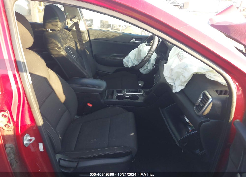 2018 KIA SPORTAGE LX VIN: KNDPMCAC2J7401961