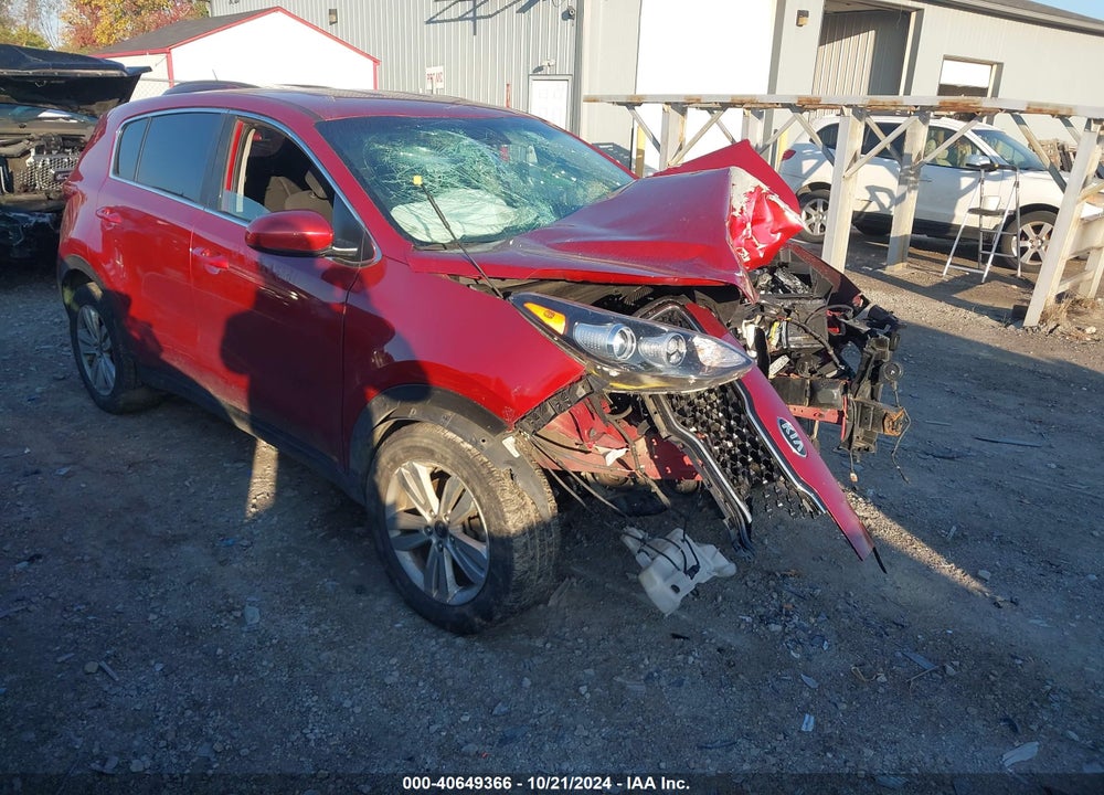 2018 KIA SPORTAGE LX VIN: KNDPMCAC2J7401961