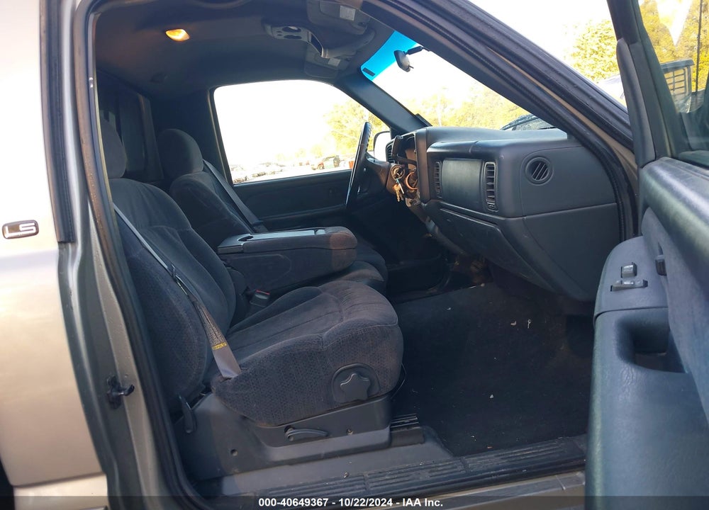 1999 CHEVROLET SILVERADO 1500 LS VIN: 1GCEC14T4XZ128786