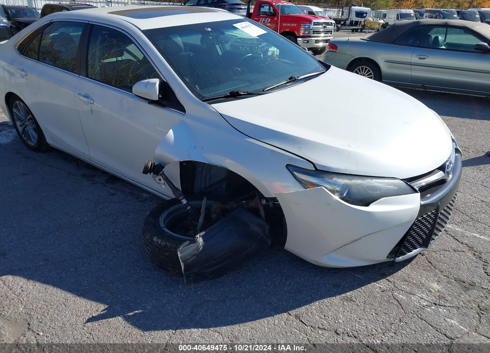 2015 TOYOTA CAMRY SE VIN: 4T1BF1FKXFU020582