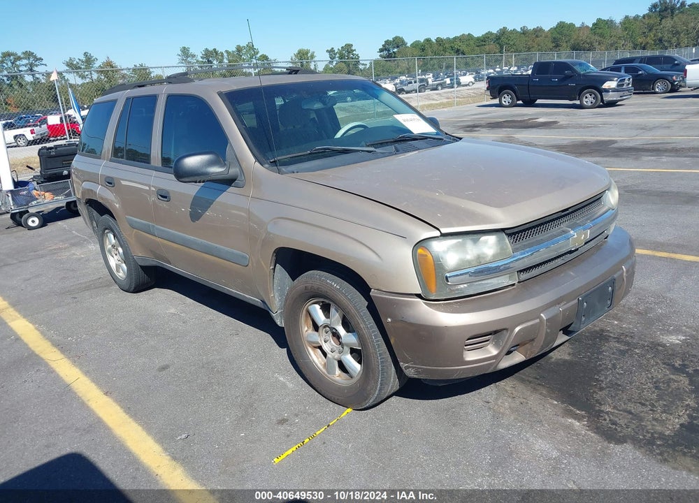 2005 CHEVROLET TRAILBLAZER LS VIN: 1GNDT13S852359904