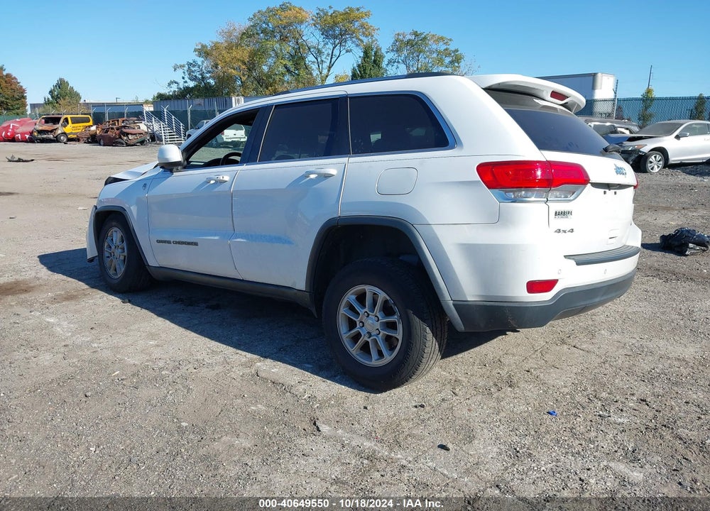 2018 JEEP GRAND CHEROKEE LAREDO E 4X4 VIN: 1C4RJFAG5JC111579
