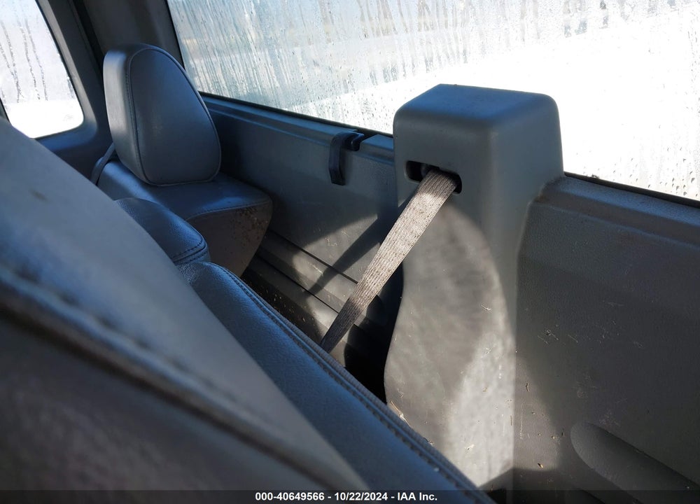 2006 FORD F-150 STX/XL/XLT VIN: 1FTRF12276NB12087