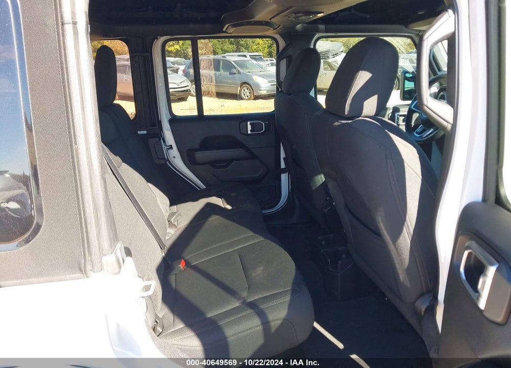 2018 JEEP WRANGLER UNLIMITED SAHARA 4X4 VIN: 1C4HJXEN6JW193170