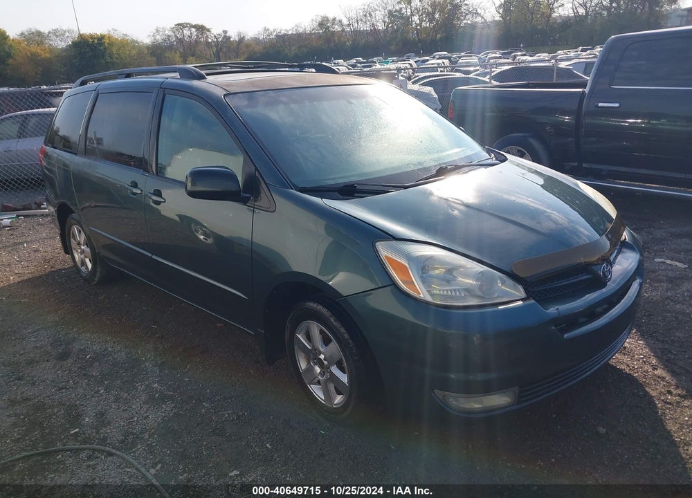2004 TOYOTA SIENNA XLE VIN: 5TDZA22C14S119170