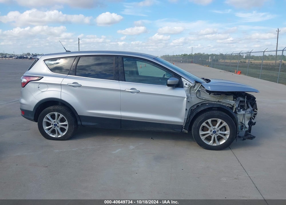 2017 FORD ESCAPE SE VIN: 1FMCU9G95HUC03914