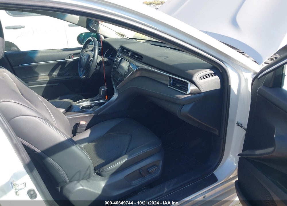 2018 TOYOTA CAMRY XSE VIN: 4T1B61HK5JU120630
