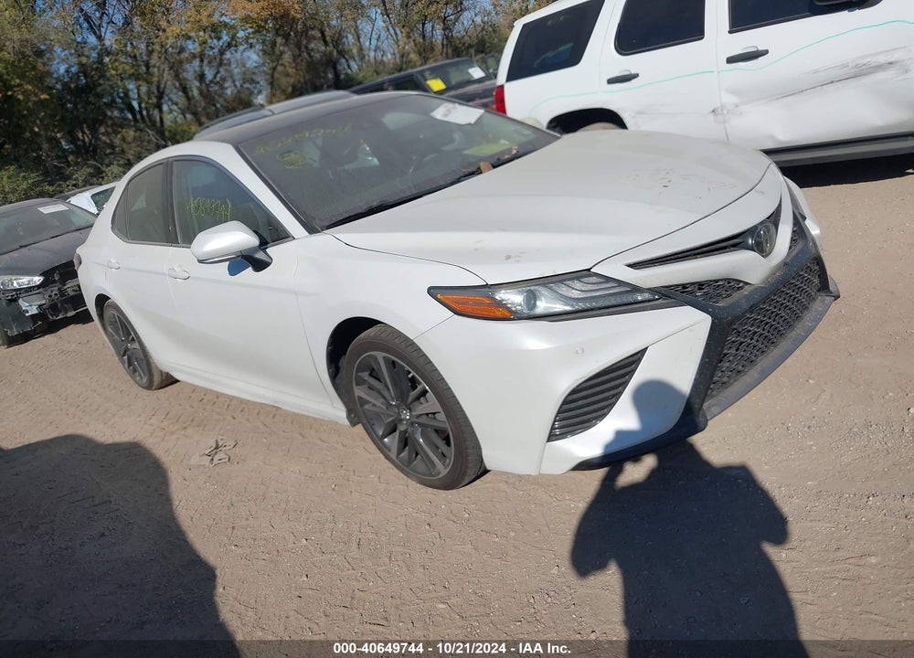 2018 TOYOTA CAMRY XSE VIN: 4T1B61HK5JU120630
