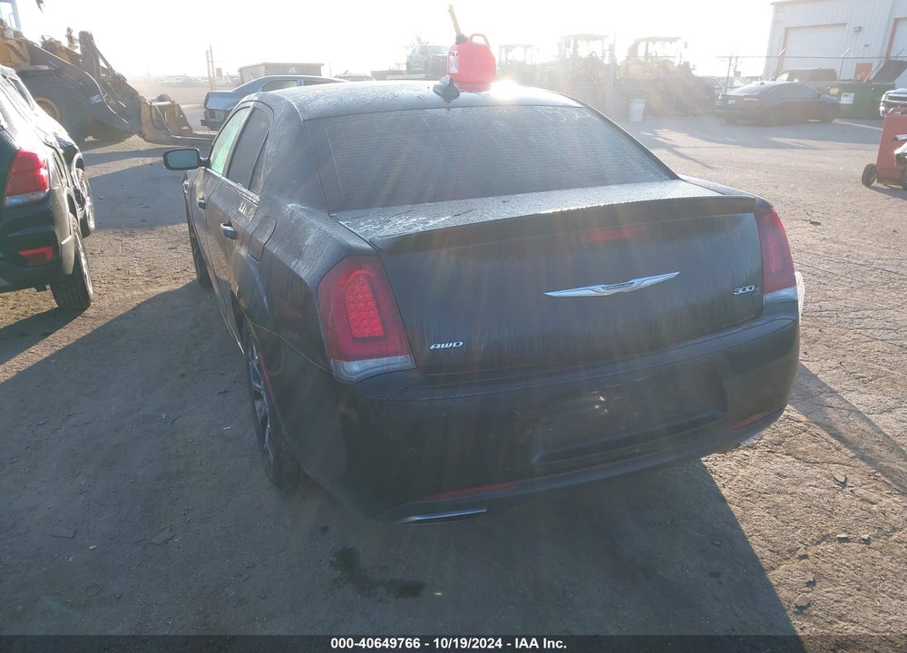 2018 CHRYSLER 300 VIN: 2C3CCAGG4JH141524