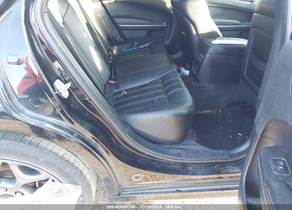 2018 CHRYSLER 300 VIN: 2C3CCAGG4JH141524
