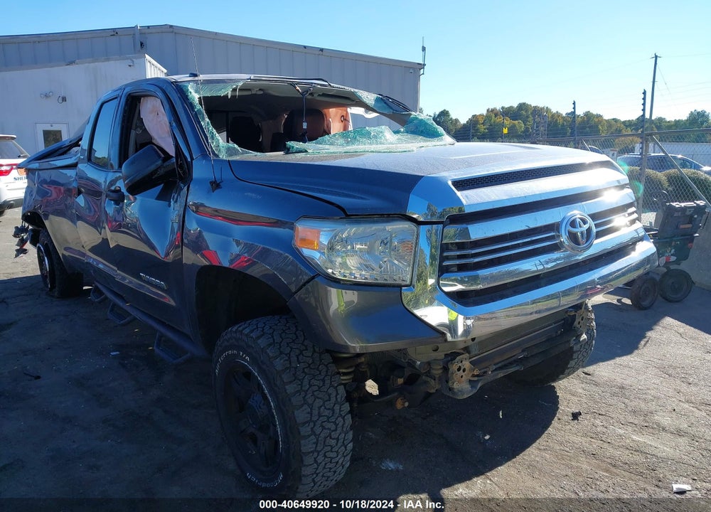 2017 TOYOTA TUNDRA SR5 5.7L V8 VIN: 5TFCW5F19HX021733