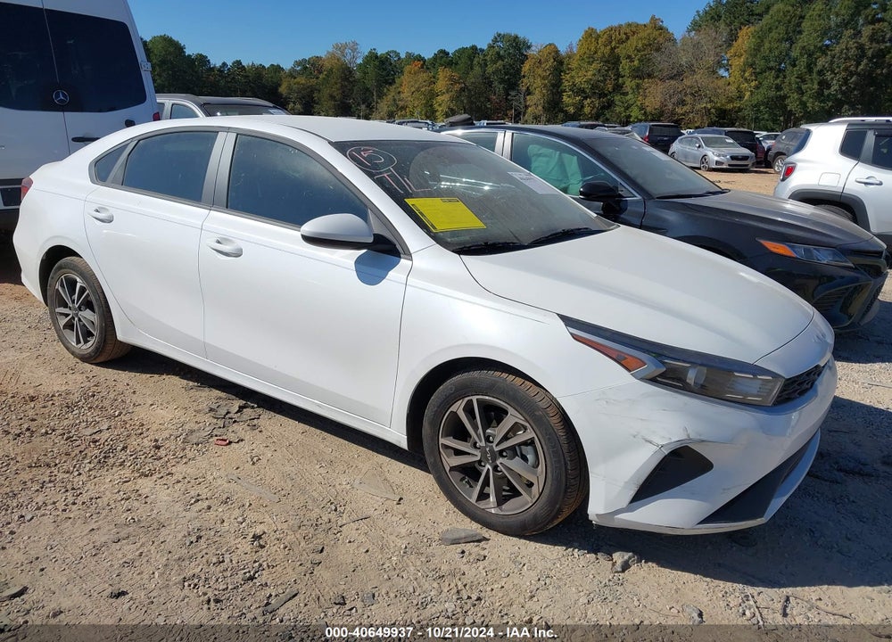 2024 KIA FORTE LXS VIN: 3KPF24ADXRE794247