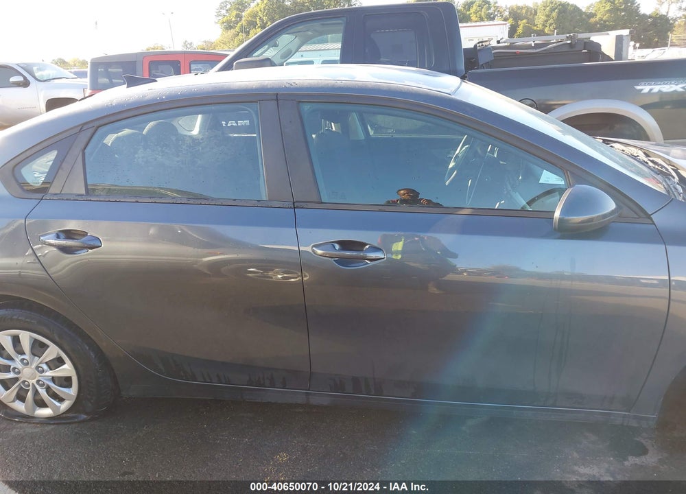 2020 KIA FORTE FE VIN: 3KPF24AD1LE182784