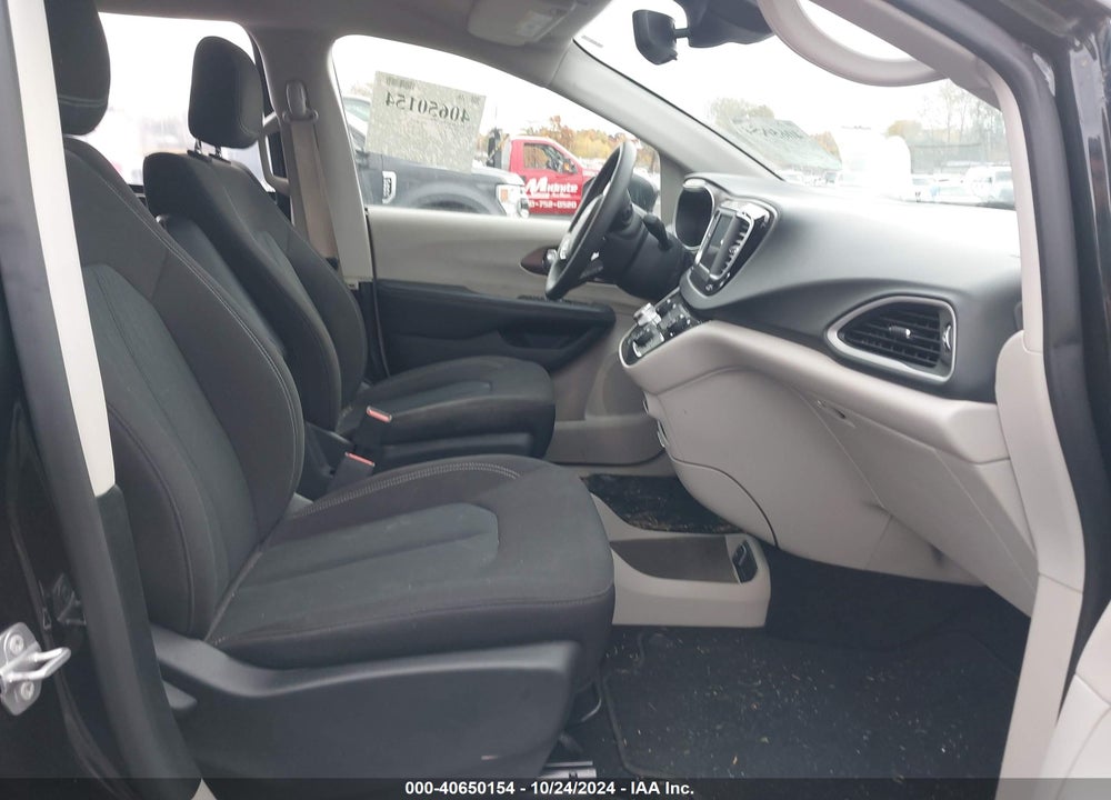 2023 CHRYSLER VOYAGER LX VIN: 2C4RC1CG2PR517281