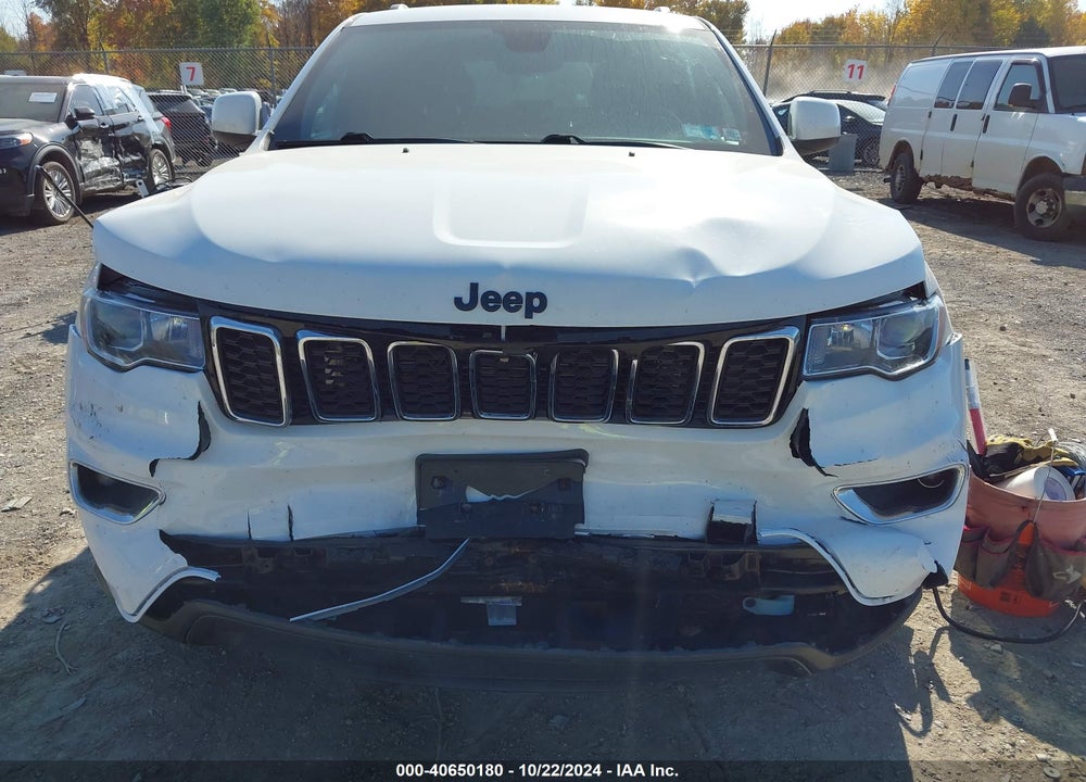 2017 JEEP GRAND CHEROKEE LAREDO 4X4 VIN: 1C4RJFAG9HC633349