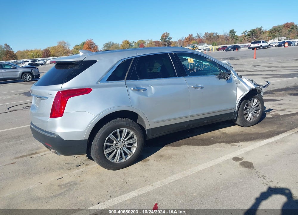 2017 CADILLAC XT5 LUXURY VIN: 1GYKNDRS5HZ161239