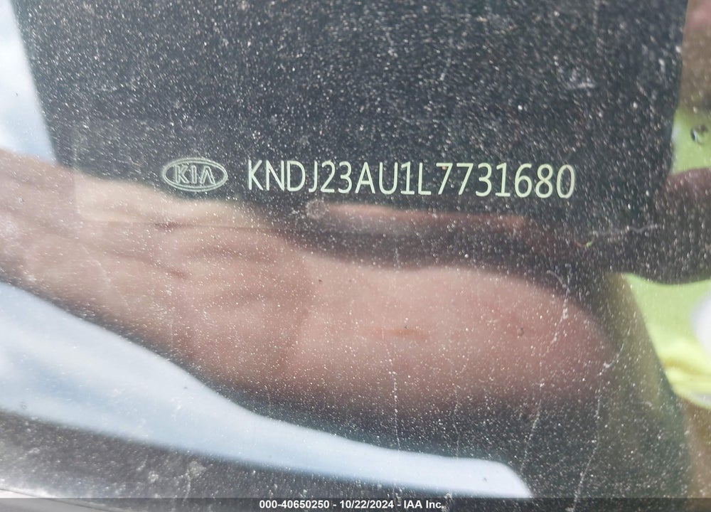 2020 KIA SOUL !/+/S VIN: KNDJ23AU1L7731680