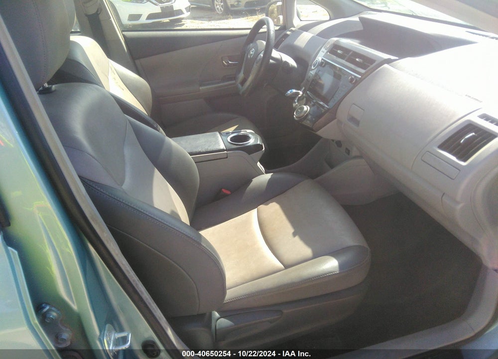 2015 TOYOTA PRIUS V FOUR VIN: JTDZN3EU4FJ038520