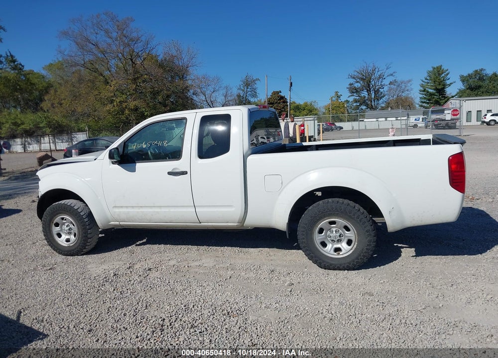 2015 NISSAN FRONTIER S VIN: 1N6BD0CT7FN747218