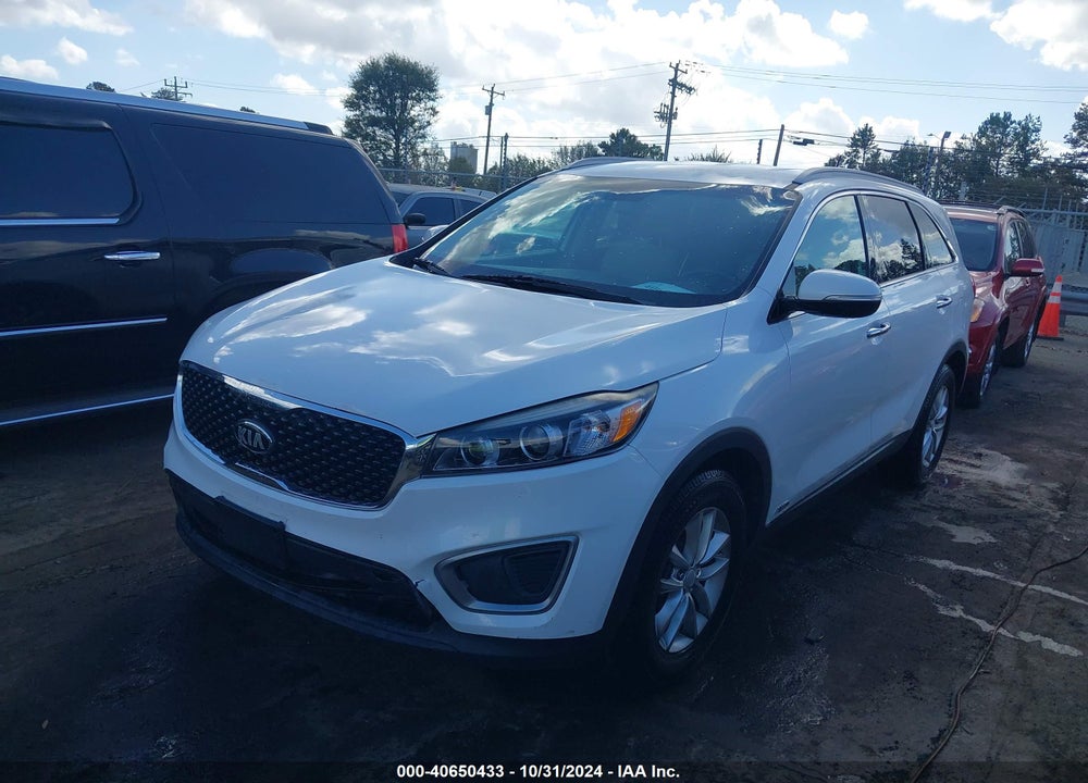2017 KIA SORENTO 3.3L LX VIN: 5XYPGDA5XHG188365