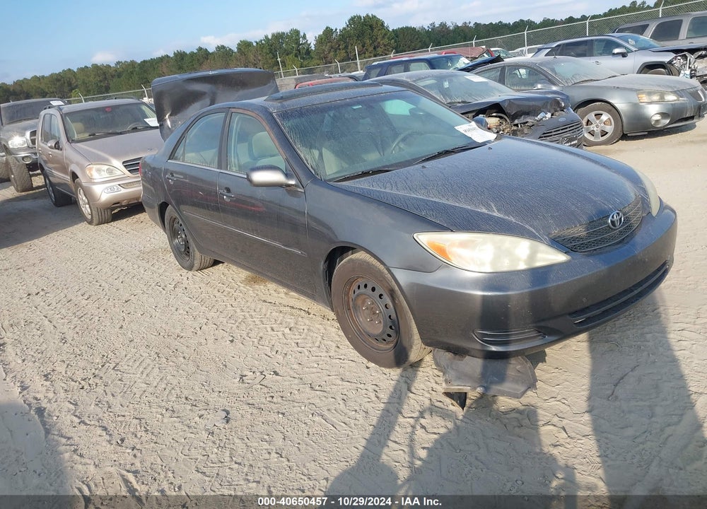 2002 TOYOTA CAMRY XLE VIN: 4T1BE32K22U583771