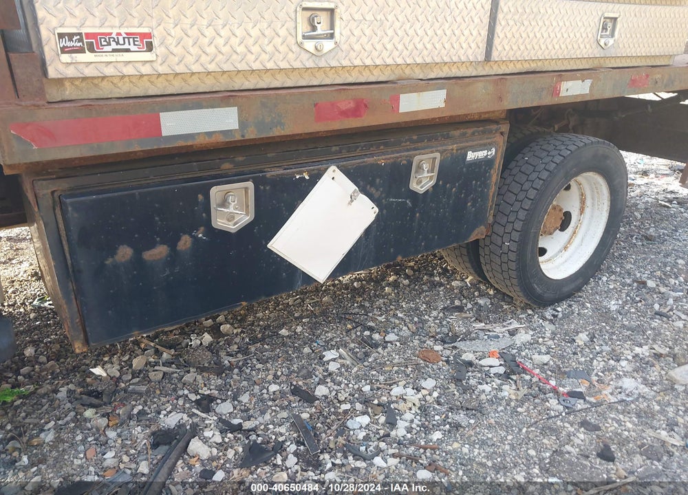 2008 FORD F-550 CHASSIS XL/XLT VIN: 1FD5F56R88ED41924