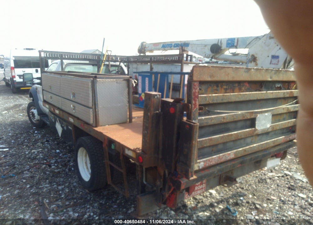 2008 FORD F-550 CHASSIS XL/XLT VIN: 1FD5F56R88ED41924